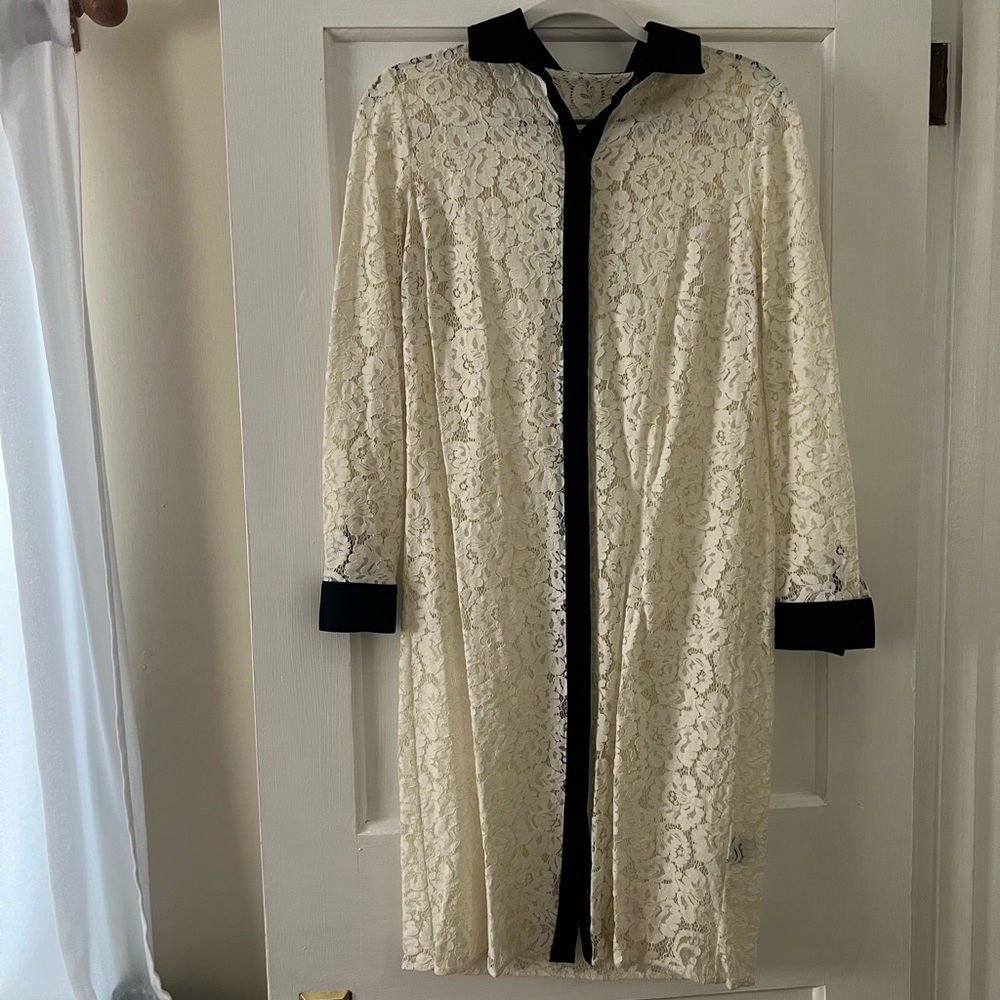 Badgley Mischka Cream Lace Robe with Black Trim